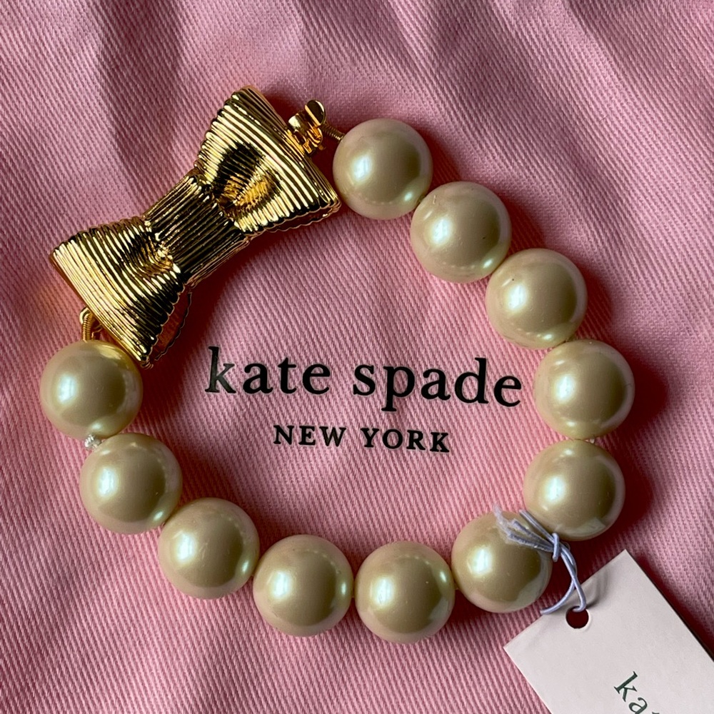 !! Perfect for Easter Baskets!! Kate Spade “All Wrapped Up in Pearls” Bracelet